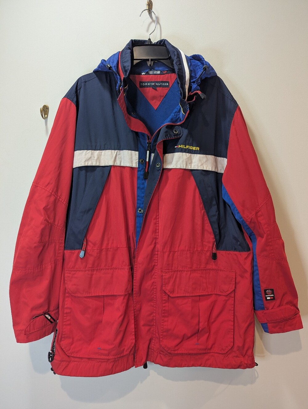 Tommy Hilfiger Vintage Waterstop Classic Red And Blue Color Block Jacket Size XL